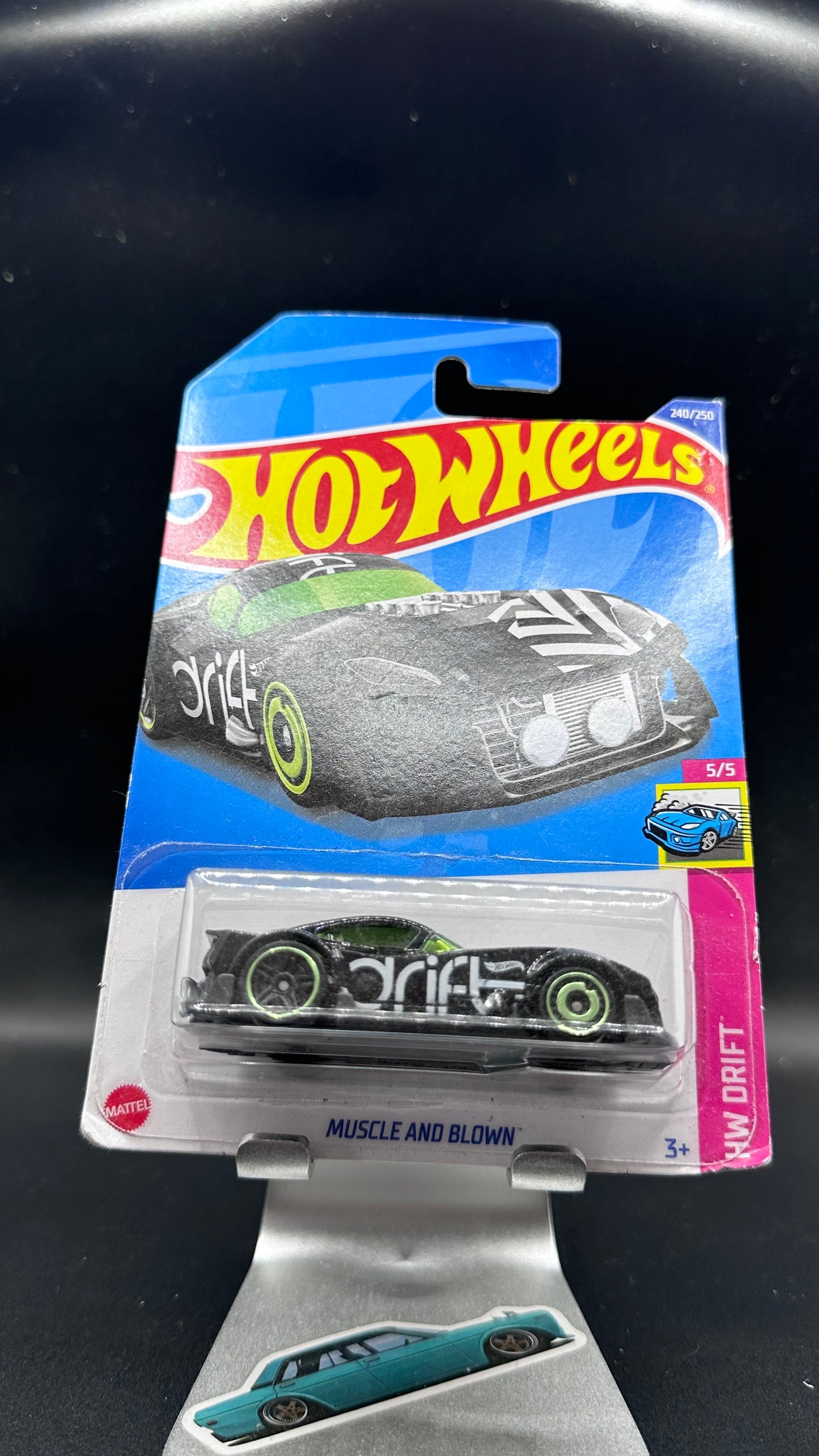 Muscle And Blown ( Treasure Hunt