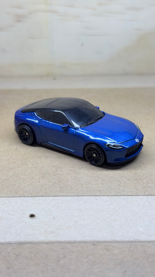 Nissan z (loose car)
